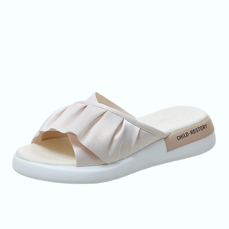 Sandals and slippers for women